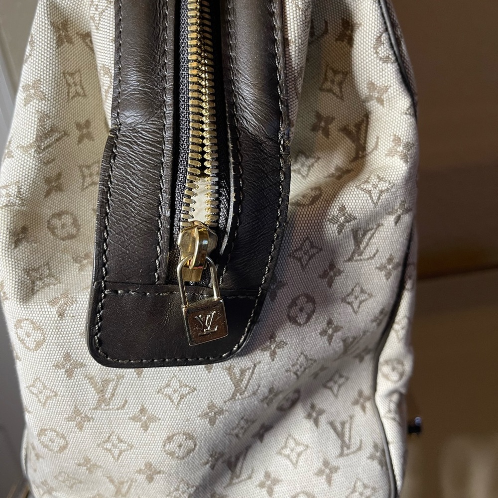 Louis Vuitton Olive Monogram Mini Lin
Josephine GM Boston bag - Picture 3 of 16